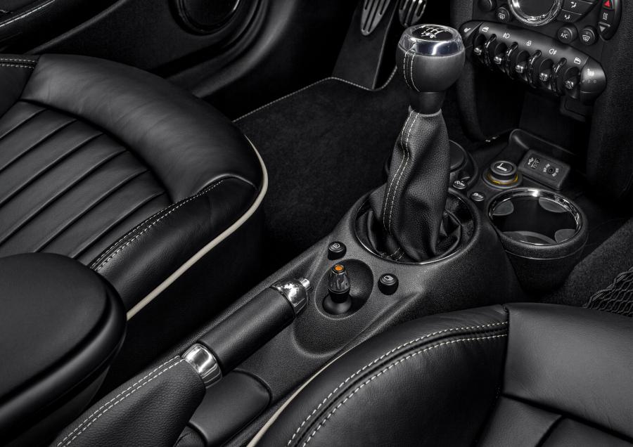  Mini Clubman Cooper S Bond Street Black 2013 года  (фото 3 из 18)